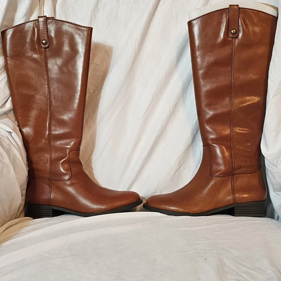 INC International Concepts Brown Leather Boots Sz 9 Wide Calf (NEW) - Picture 2 of 5